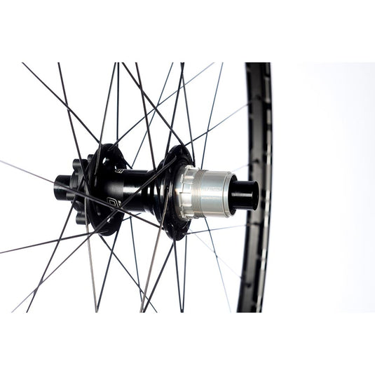 Stans No Tubes Podium SRD Wheel, Rear, 29'' / 622, Holes: 28, 12mm TA, 148mm, Disc IS 6-bolt, SRAM XD-R