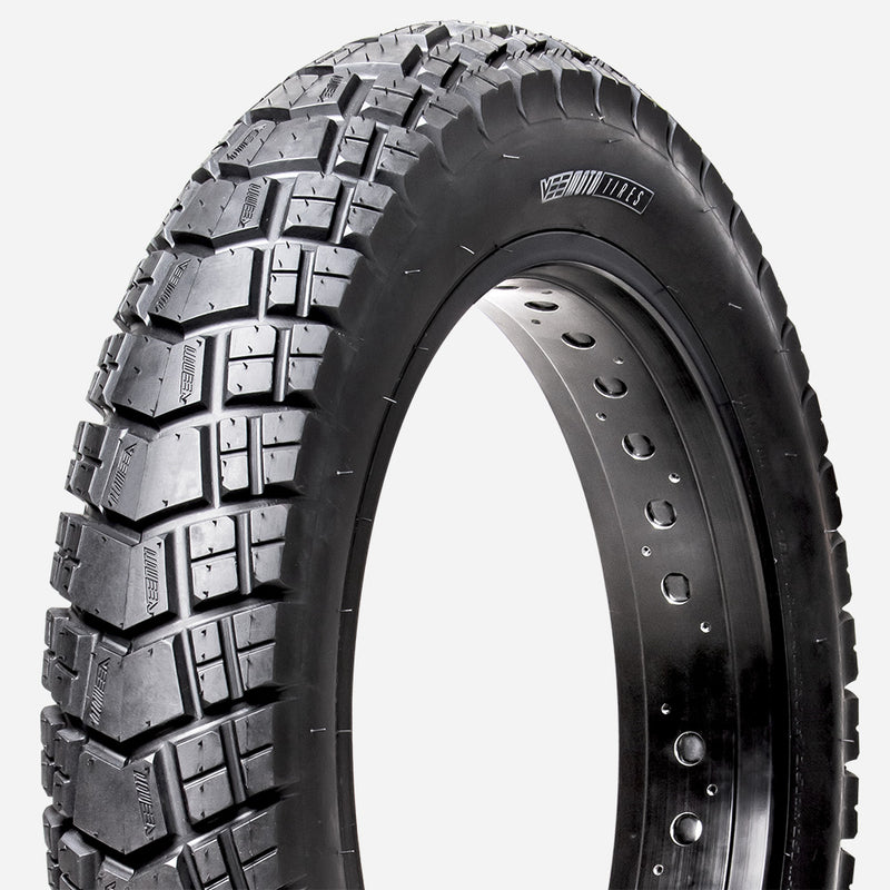 Load image into Gallery viewer, Vee-Tire-Co.-Huntsman-Tire-20-in-4-in-Wire-TIRE6484-Wire-Bead-Tires
