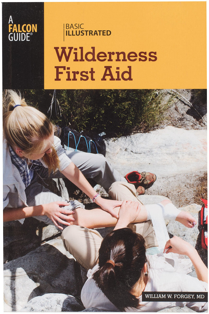 Load image into Gallery viewer, Simon &amp; Schuster Pocket Field Guide: First Aid, Safety, &amp; Rescue by George E. Dvorchak
