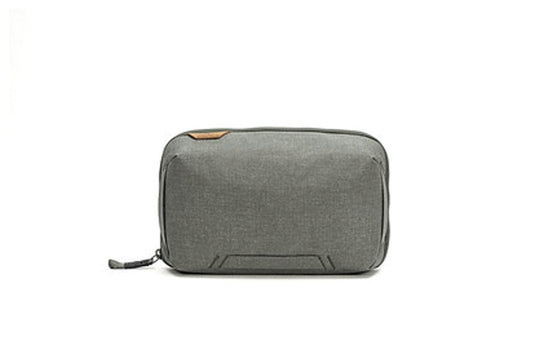 Peak Design Tech Pouch - Sage: Organize Your Camera Accessories in Style