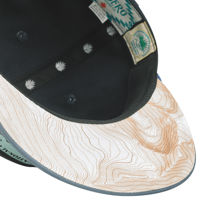 Load image into Gallery viewer, Explore in Style with Sendero Provisions Rocky Mountain National Park Hat
