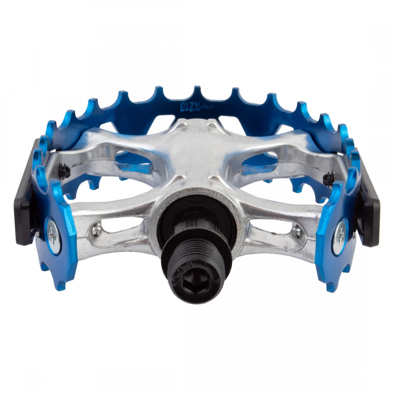 Load image into Gallery viewer, SE Bikes Bear Trap Alloy Pedals 9/16&quot; Boron Steel Axle W/ Reflector Silver/Blue
