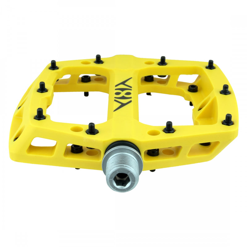 Load image into Gallery viewer, Origin8 Retox Platform Pedals 9/16&quot; Concave Composite Body Removable Pins Yellow
