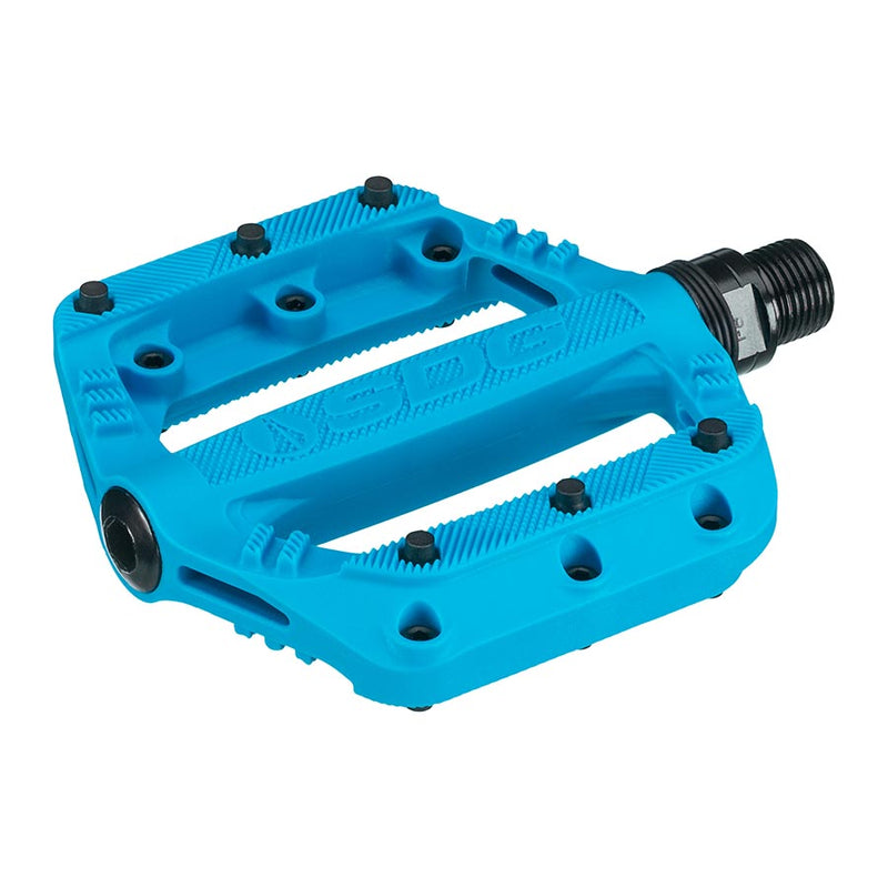 Load image into Gallery viewer, SDG Slater 90 Kids Platform Pedals 9/16&quot; Composite Body Removable Pins Cyan Blue
