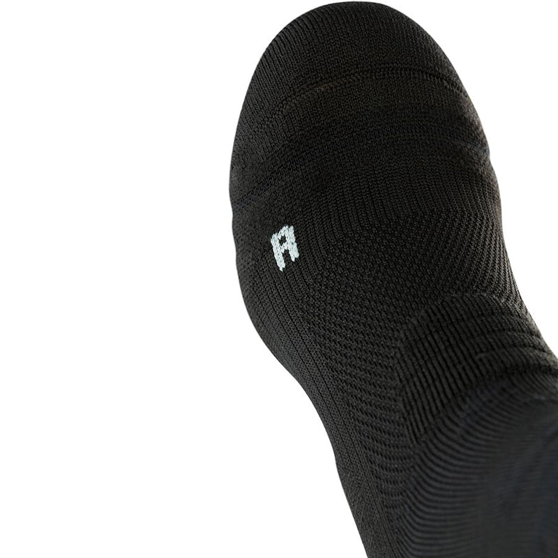 Load image into Gallery viewer, EVOC Medium Socks Socks Black, SM
