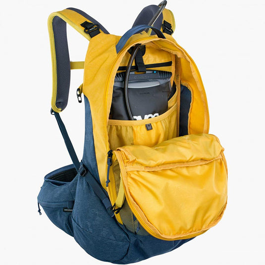 EVOC Trail Pro 26 Protector backpack, 26L, Curry/Denim, LXL