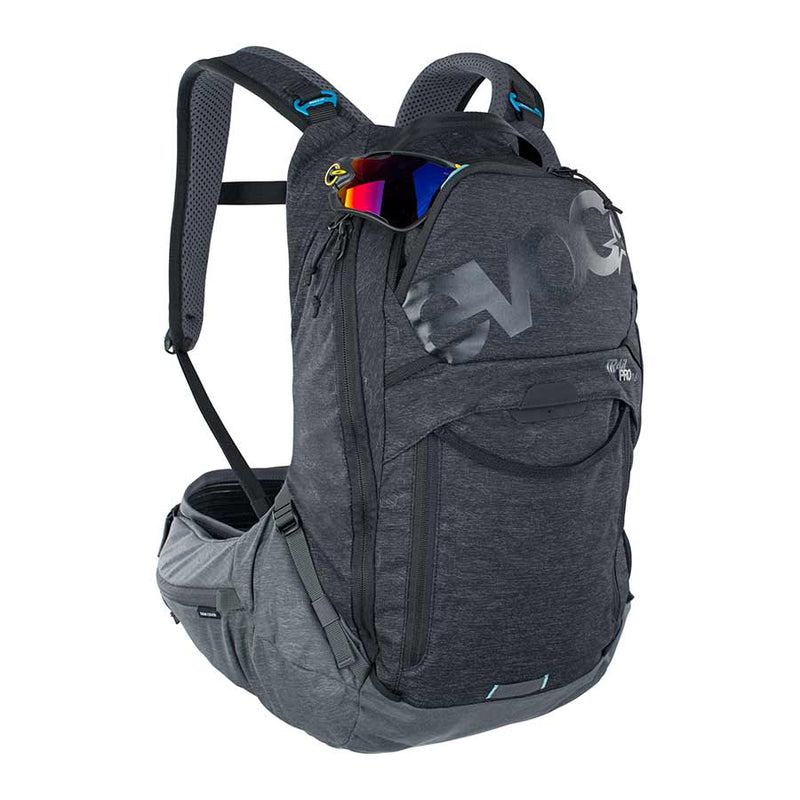 Load image into Gallery viewer, EVOC Trail Pro 16 Protector backpack, 16L, Carbon/Grey, SM
