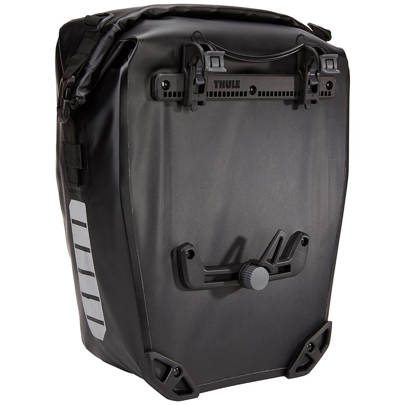 Load image into Gallery viewer, Thule Shield Pannier Pannier, 25L, Black
