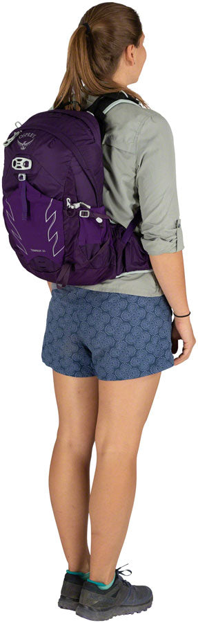 Load image into Gallery viewer, Osprey Tempest 20 Women&#39;s Backpack - Medium/Large, Violac Purple
