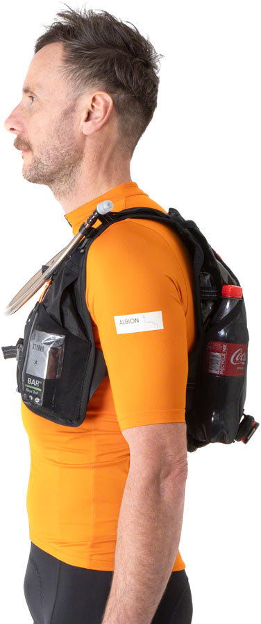 Load image into Gallery viewer, Restrap Race Hydration Vest - Black, Large/X-Large
