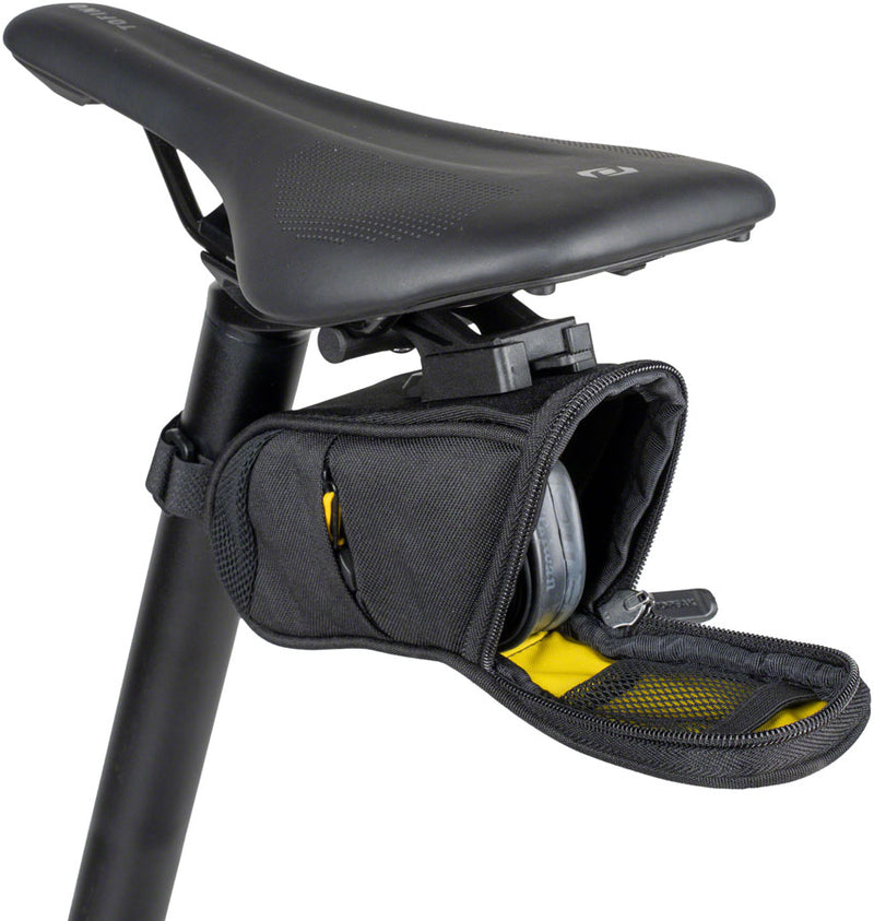 Load image into Gallery viewer, Topeak Aero Wedge Pack DX Seat Bag - Black, Small
