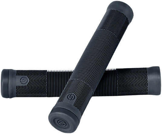 Salt EX Grips - Black, No Flange Made From Soft Compound Kraton