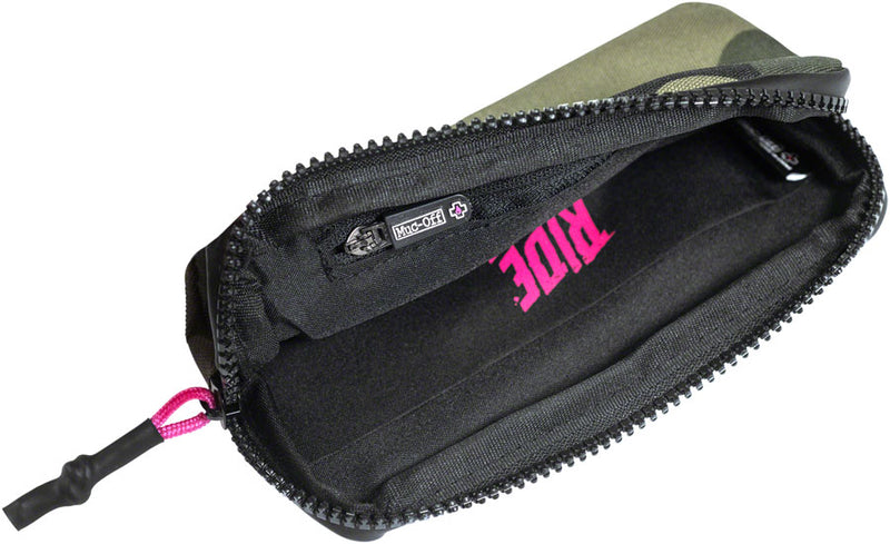 Load image into Gallery viewer, Muc-Off Essentials Case Inner Zip Pocket To Store Keys/Cash/Coins
