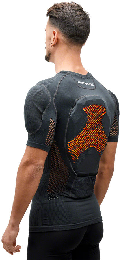 Load image into Gallery viewer, Bluegrass Seamless B and S D30 Body Armor - Black, Small/Medium
