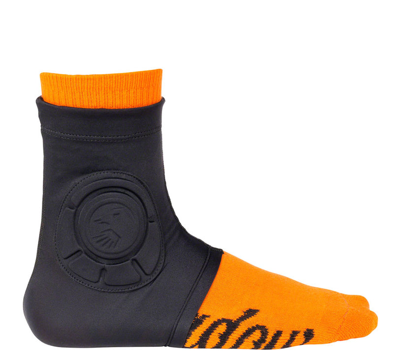 Load image into Gallery viewer, The Shadow Conspiracy Invisa-Lite Ankle Guards Black MD Unisex
