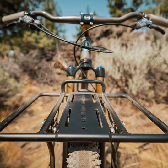 Old Man Mountain Pizza Rack - with 3-Pack Mounts