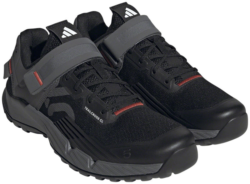 Load image into Gallery viewer, Five-Ten-Trailcross-Clipless-Shoes-Women&#39;s-Core-Black-Gray-Three-Red-Core-Black-Gray-Three-Red-7-Mountain-Biking-Shoes
