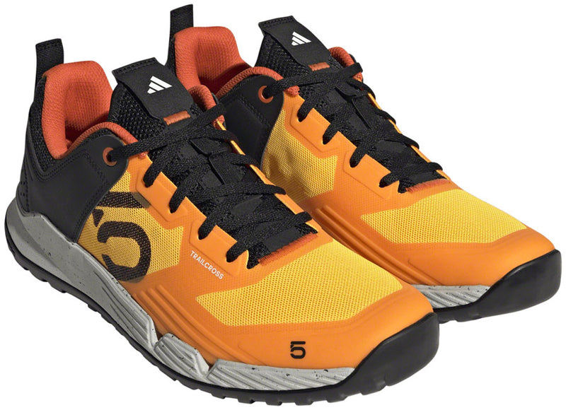 Load image into Gallery viewer, Five-Ten-Trailcross-XT-Flat-Shoes-Men&#39;s-Solar-Gold-Core-Black-Impact-Orange-Solar-Gold-Core-Black-Impact-Orange-10.5-Flat-Pedal-Shoes
