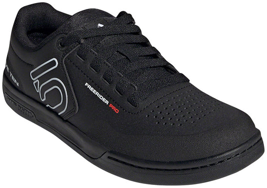 Five-Ten-Freerider-Pro-Flat-Shoes--Men's-Core-Black-Cloud-White-Cloud-White-Core-Black-Cloud-White-Cloud-White-7-Flat-Pedal-Shoes