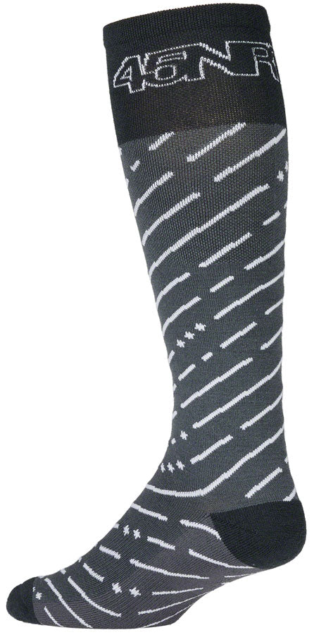 Load image into Gallery viewer, 45NRTH Snow Band Midweight Knee High Wool Sock - Dark Gray/Dark Blue, Medium
