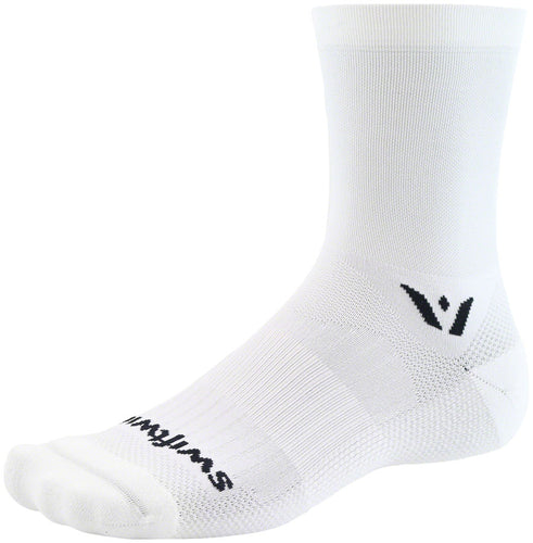 Swiftwick-Aspire-Mid-Crew-Socks-Socks-SOCK2869