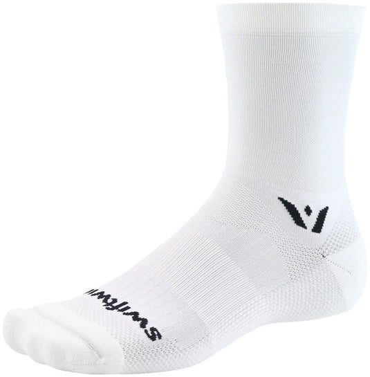 Swiftwick-Aspire-Mid-Crew-Socks-Socks-SOCK2868