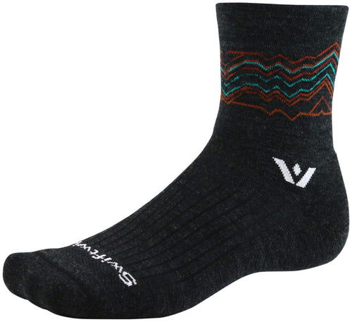 Swiftwick-Pursuit-Quarter-Crew-High-Socks-Socks-SOCK5571