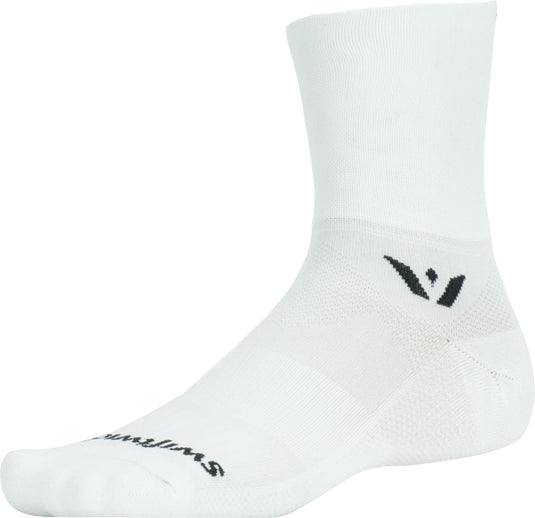 Swiftwick-Aspire-Quarter-Crew-High-Socks-Socks-SK8357