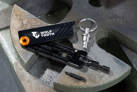 Wolf Tooth 6-Bit Hex Wrench Multi-Tool with Keyring - Blue