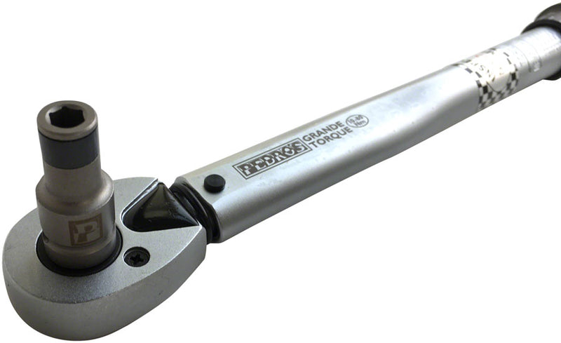 Load image into Gallery viewer, Pedro&#39;s Grande Torque Wrench 3/8&quot; Ratcheting, Micrometer Scale, 10-80 Nm Range
