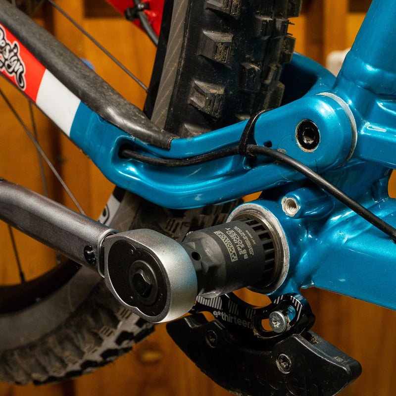 Load image into Gallery viewer, Pedro&#39;s Splined Bottom Bracket Socket Professional Quality, Precision Sized
