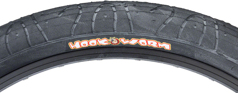 Load image into Gallery viewer, Maxxis Hookworm Tire Clincher Wire Black Single Compound 26 x 2.5 TPI 60
