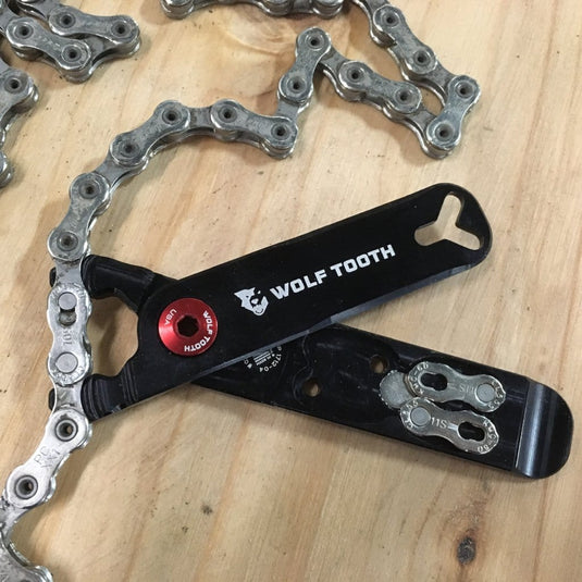 Wolf Tooth Master Link Combo Pliers with Orange Bolt